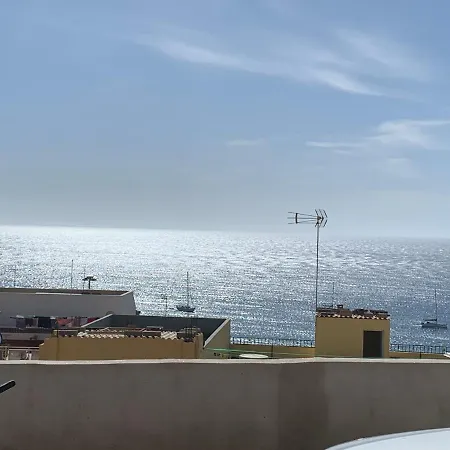 Homestay szállás Luxury In Shared A Cristianos Playa Aire Conditioner Privada Stanza