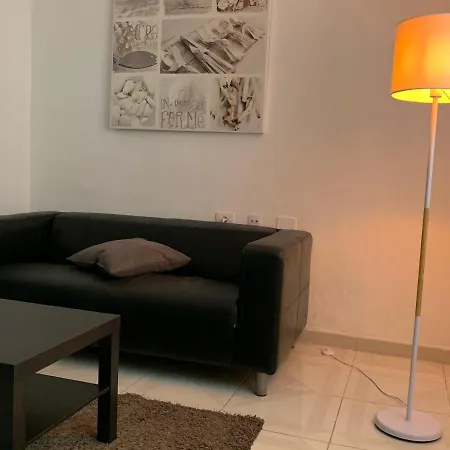 Luxury In Shared A Cristianos Playa Aire Conditioner Privada Stanza Homestay szállás