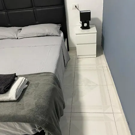 Habitación en casa particular Luxury In Shared A Cristianos Playa Aire Conditioner Privada Stanza Arona (Tenerife)