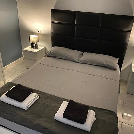 Habitación en casa particular Luxury In Shared A Cristianos Playa Aire Conditioner Privada Stanza